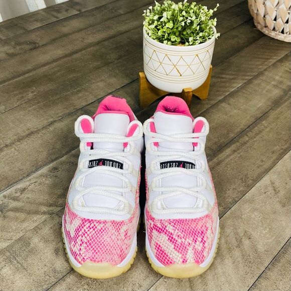 Nike Air Jordan 11 Retro Low Pink Snakeskin Women’s Sneakers Size 8.5 - Picture 3 of 7